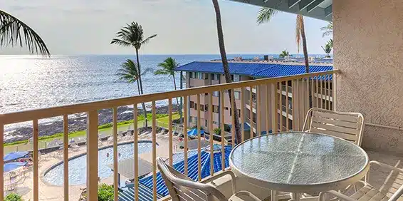 Castle @ Kona Reef